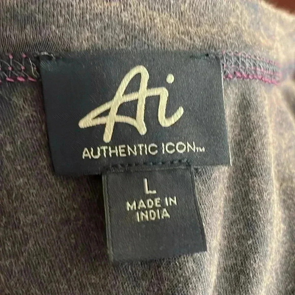 Authentic Icon Sequined & Distressed Tank Size L - Picture 7 of 9